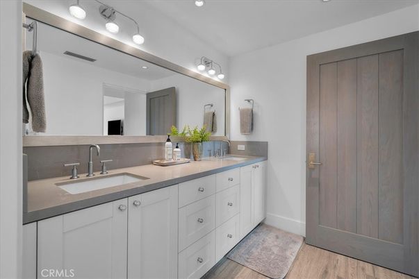 Bathroom, Dual Sink Vanities, Interior, Wood Texture Flooring