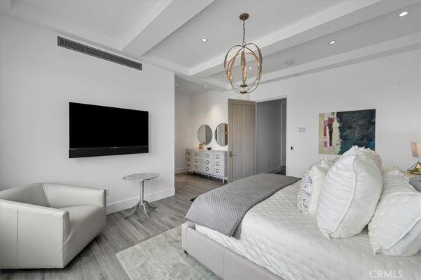 Bedroom, Interior, Pendant Lights, Recessed Lighting, Wood Texture Flooring