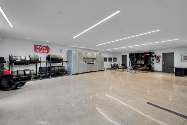 Fitness Equipment, Interior, Recessed Lighting