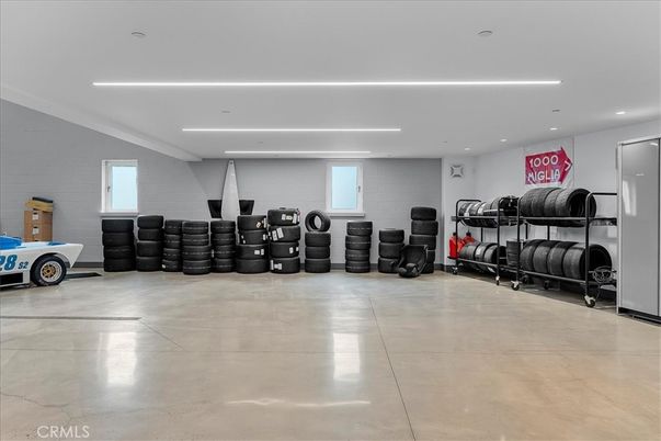 Fitness Equipment, Interior, Recessed Lighting