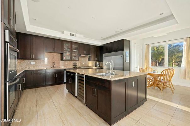 Dining room, Interior, Kitchen, Recessed Lighting, Stainless Steel Appliances