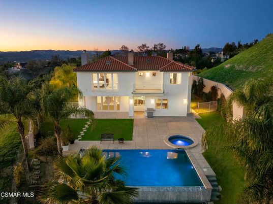 Exterior, Facade, Pool, Mediterranean