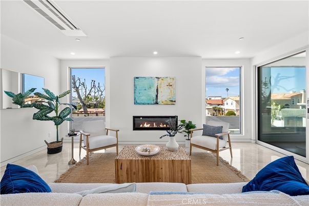 Fireplace, Interior, Living room, Recessed Lighting