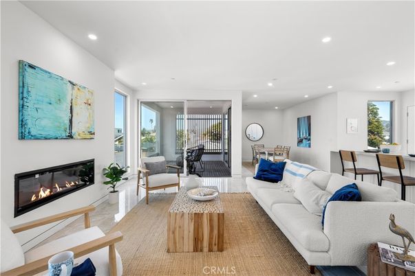 Dining room, Fireplace, Fitness Equipment, Interior, Living room, Recessed Lighting