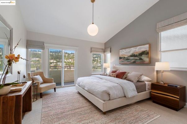 Bedroom, Interior, Pendant Lights
