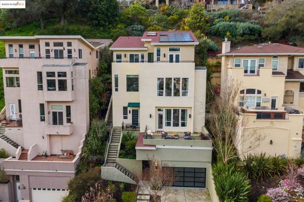 Attached, Exterior, Facade, Solar Panels, Rowhouse
