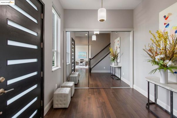 Interior, Pendant Lights, Wood Texture Flooring