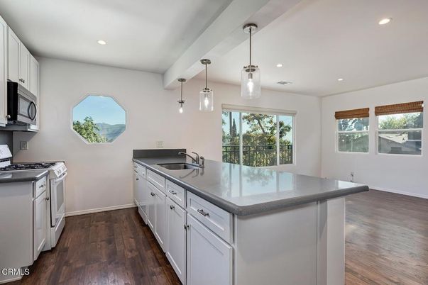 Interior, Kitchen, Pendant Lights, Recessed Lighting, Wood Texture Flooring