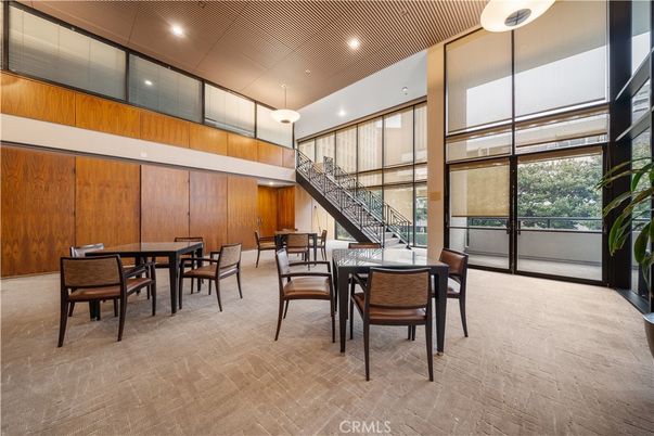 Dining room, Interior, Pendant Lights, Recessed Lighting