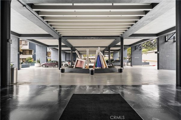Garage, Interior