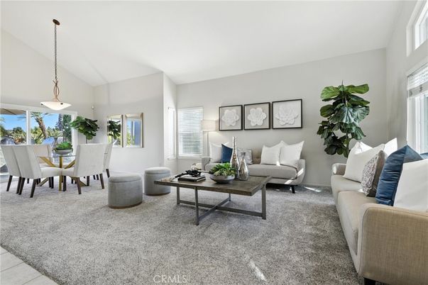 Dining room, Interior, Living room, Pendant Lights