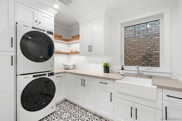 Interior, Recessed Lighting, Washer