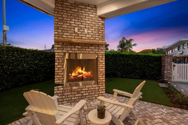 Exterior, Fireplace