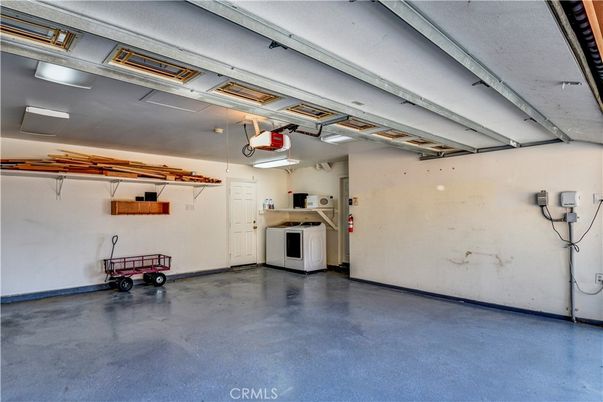 Garage, Interior, Utility Closets, Washer