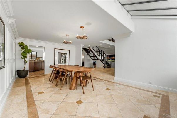 Chandelier, Dining room, Interior, Recessed Lighting