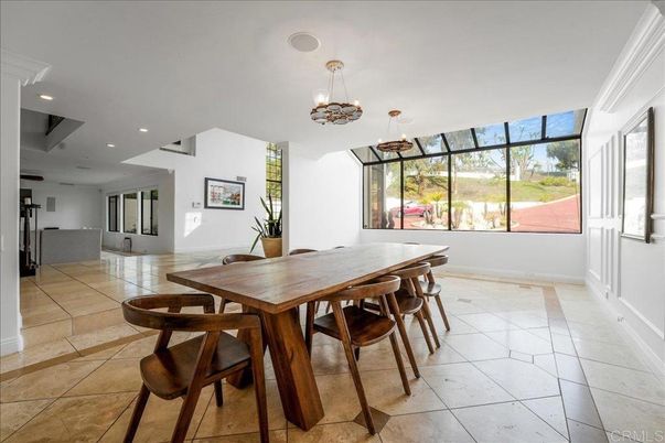 Chandelier, Dining room, Interior, Recessed Lighting