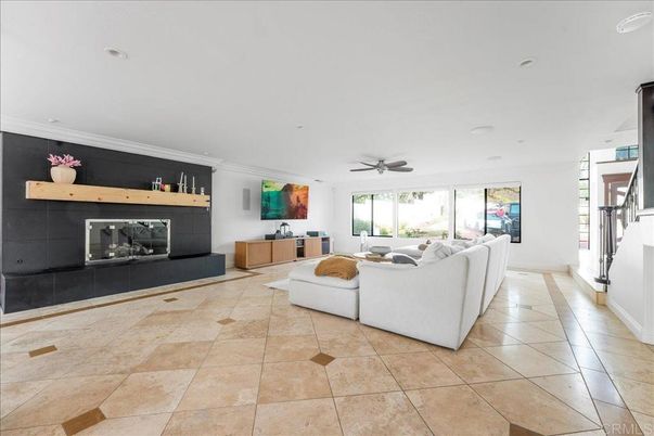 Fireplace, Interior, Living room, Recessed Lighting