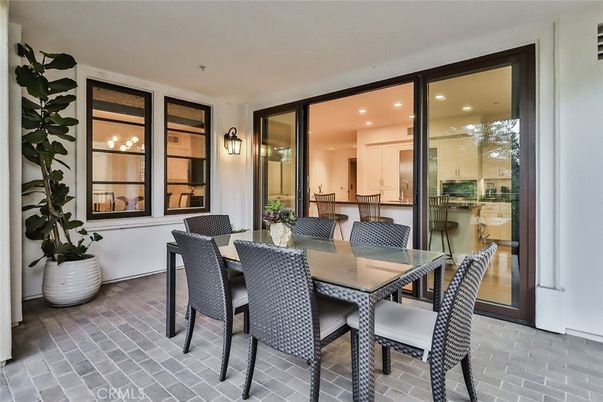 Dining room, Interior, Recessed Lighting