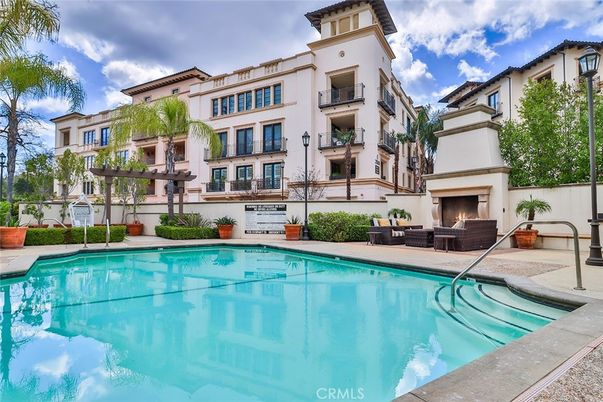 Exterior, Fireplace, Pool
