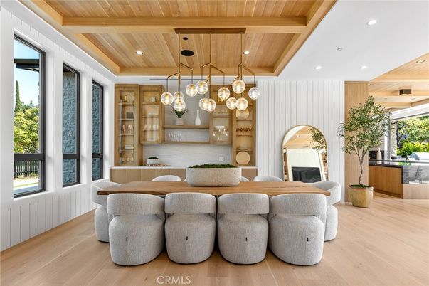 Dining room, Interior, Pendant Lights, Recessed Lighting, Wooden Beams, Wooden Ceilings, Wood Texture Flooring