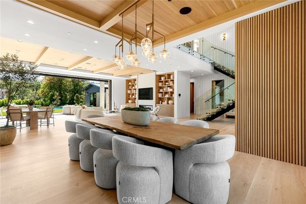 Dining room, Interior, Pendant Lights, Recessed Lighting, Wooden Beams, Wooden Ceilings, Wood Texture Flooring