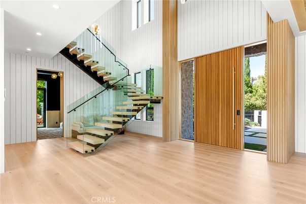 Interior, Recessed Lighting, Wood Texture Flooring