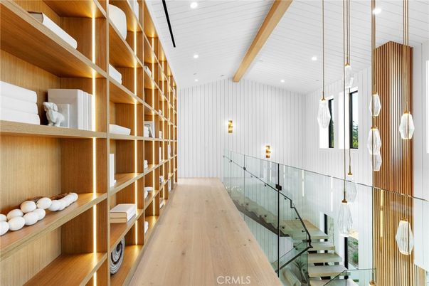 Interior, Pendant Lights, Recessed Lighting, Wood Texture Flooring