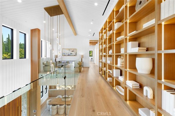 Interior, Pendant Lights, Recessed Lighting, Wooden Beams, Wood Texture Flooring