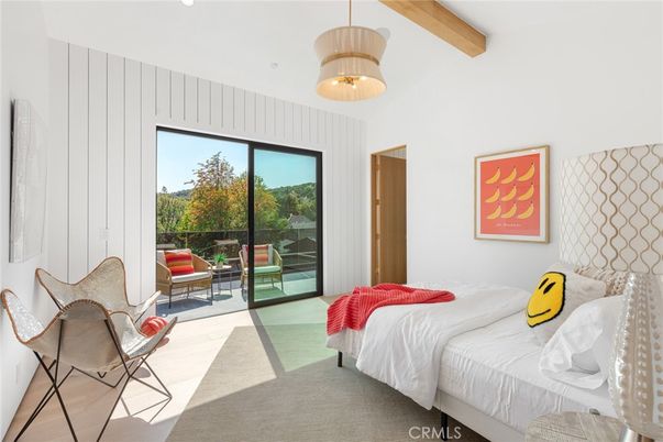 Bedroom, Interior, Pendant Lights, Recessed Lighting, Wooden Beams