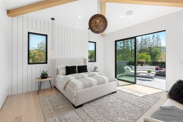Bedroom, Interior, Pendant Lights, Recessed Lighting, Wooden Beams, Wood Texture Flooring
