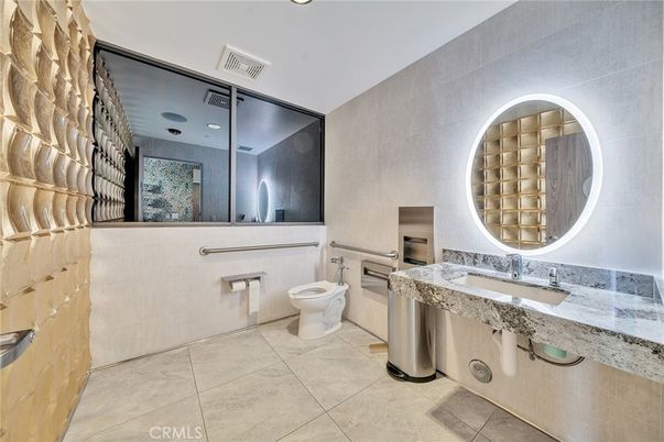 Bathroom, Interior, Recessed Lighting