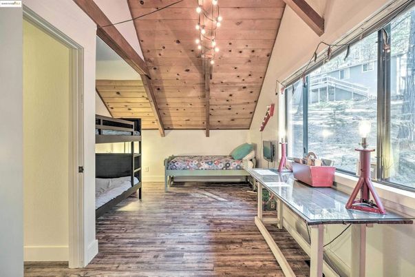 Interior, Pendant Lights, Wooden Beams, Wooden Ceilings, Wood Texture Flooring