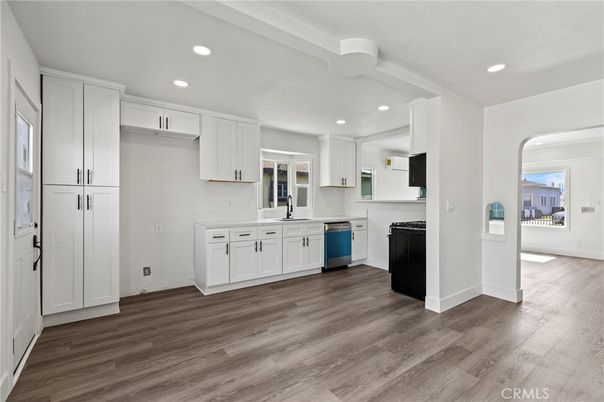 Interior, Kitchen, Recessed Lighting, Wood Texture Flooring