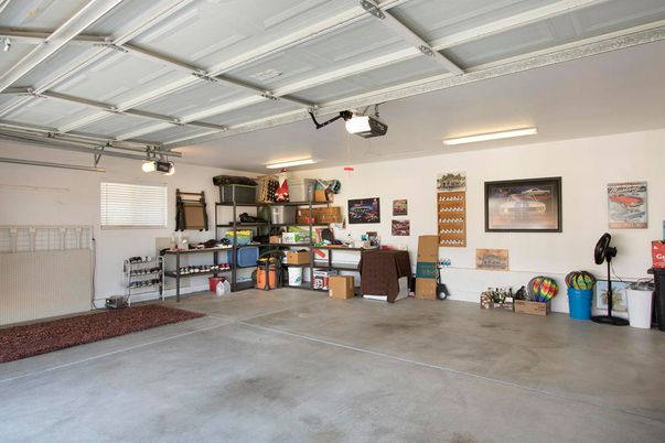 Garage, Interior