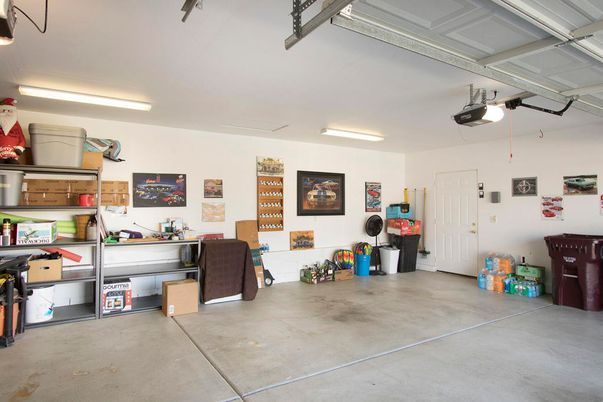 Garage, Interior