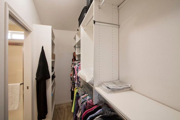 Interior, Walk-in Closets