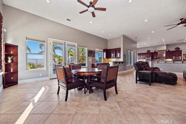 Dining room, Interior, Kitchen, Recessed Lighting