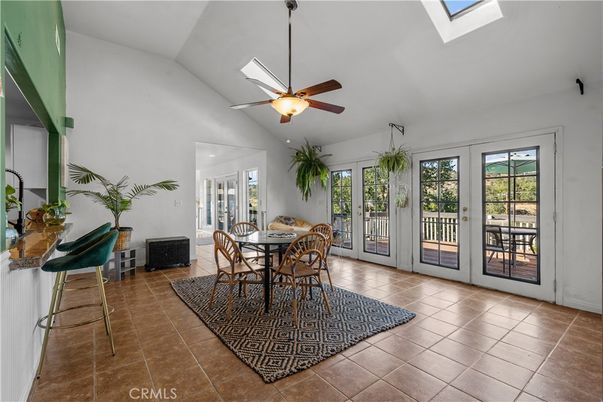 Dining room, Interior