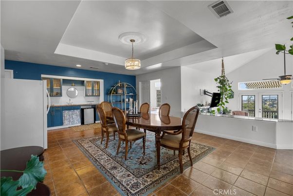 Dining room, Interior, Pendant Lights, Recessed Lighting