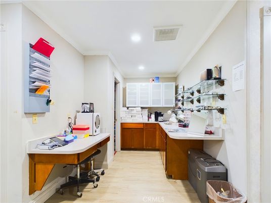 Home Office, Interior, Recessed Lighting, Wood Texture Flooring