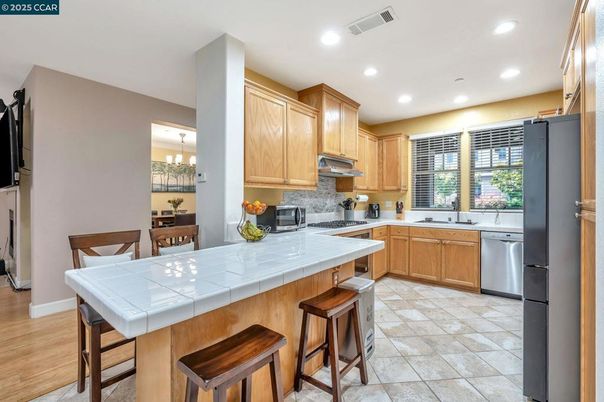 Dining room, Interior, Kitchen, Recessed Lighting, Tile Countertops