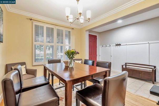Chandelier, Dining room, Interior, Recessed Lighting