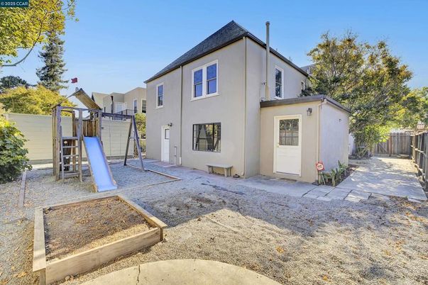 Backyard, Exterior, Playground
