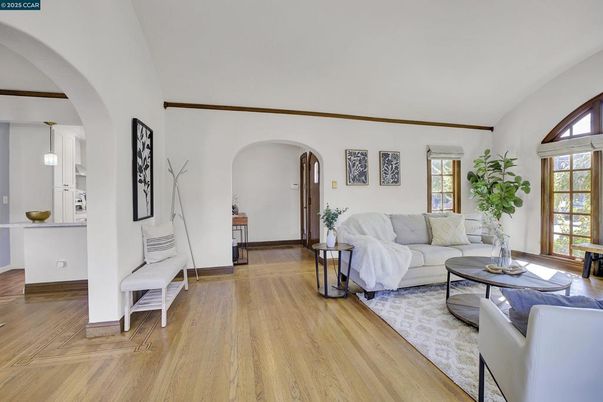 Interior, Living room, Pendant Lights, Wood Texture Flooring
