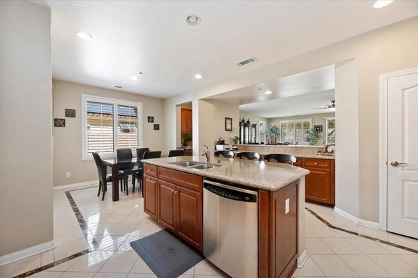 Dining room, Interior, Kitchen, Recessed Lighting
