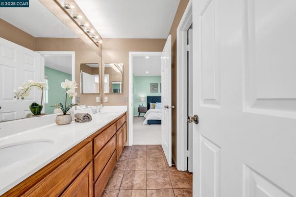 Bathroom, Bedroom, Dual Sink Vanities, Interior, Recessed Lighting