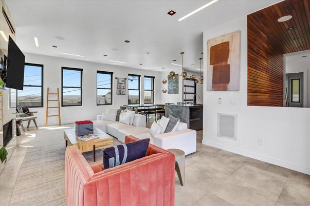Dining room, Interior, Living room, Pendant Lights, Recessed Lighting