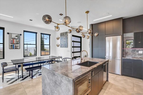 Dining room, Interior, Kitchen, Pendant Lights, Recessed Lighting, Stainless Steel Appliances, Water