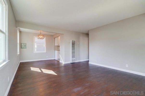 Empty room, Interior, Pendant Lights, Wood Texture Flooring