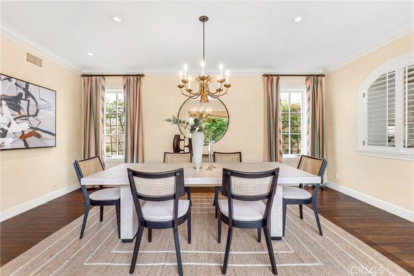 Chandelier, Dining room, Interior, Recessed Lighting, Wood Texture Flooring